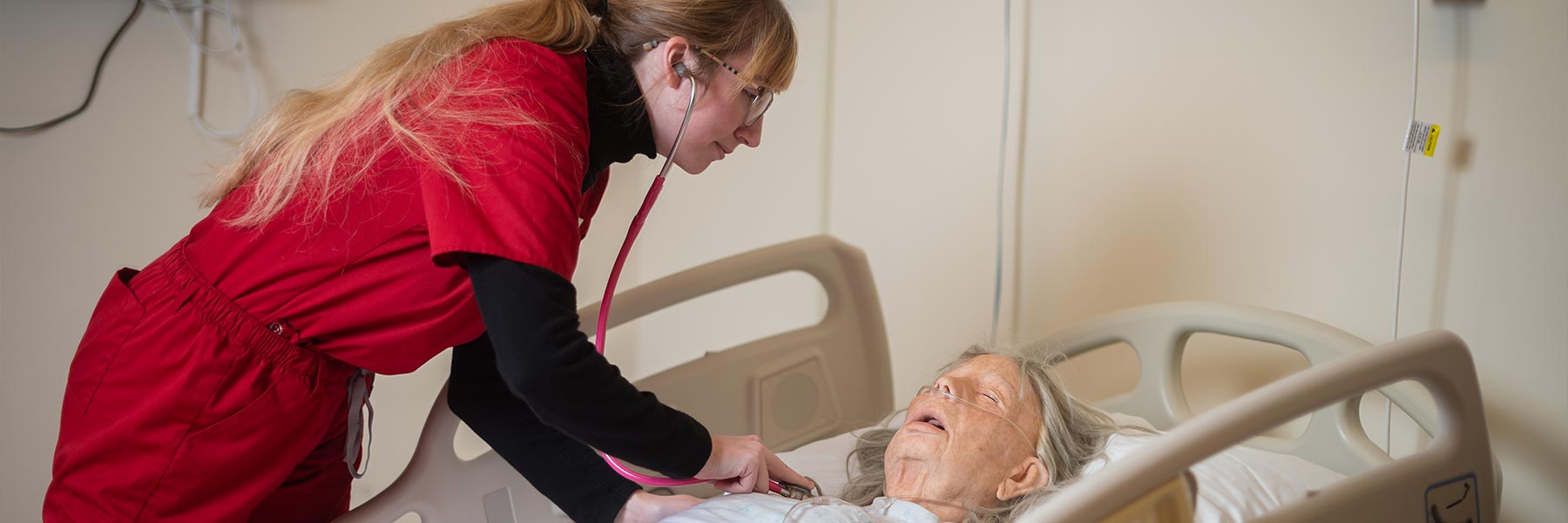 Nursing student at the Simulation and Skills Center